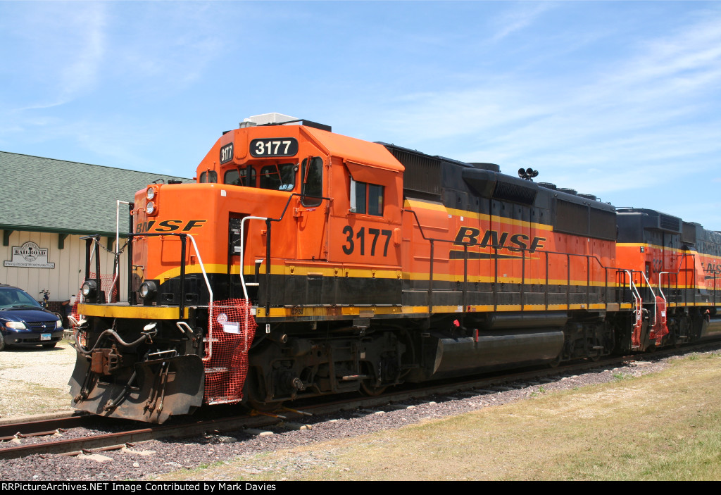 BNSF 3177